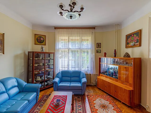 Eladó ház Budapest XI. kerület, Őrmező 220 nm