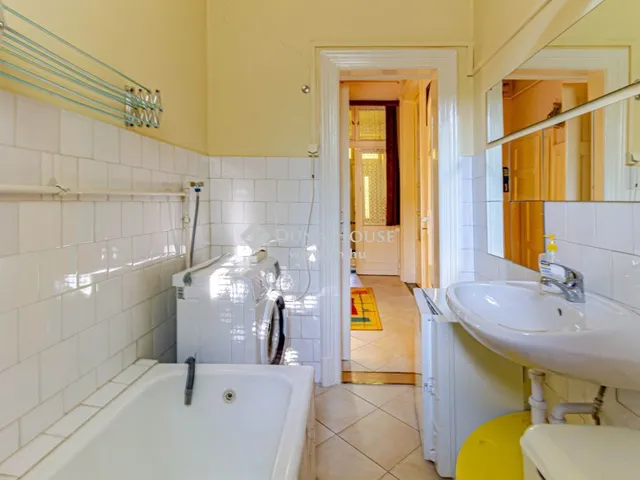 Eladó ház Budapest XI. kerület, Őrmező 220 nm