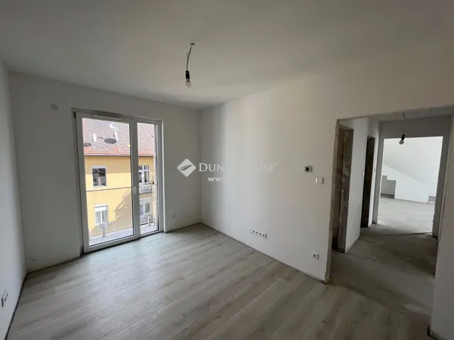 Eladó lakás Budapest VIII. kerület, Józsefváros 96 nm