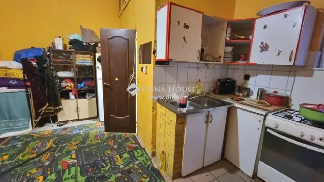 Eladó ház Budapest XV. kerület, Rákospalota 240 nm