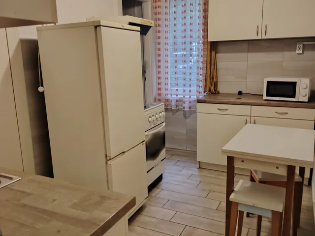 Kiadó lakás Budapest VII. kerület, Vág utca 70 nm
