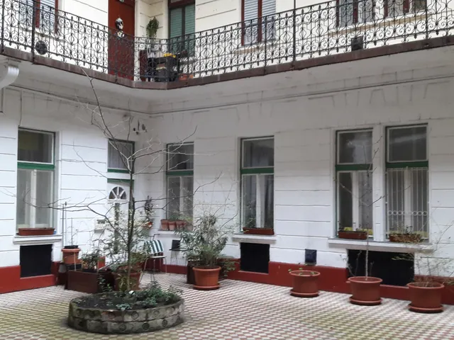 Eladó lakás Budapest VIII. kerület, Palotanegyed 102 nm