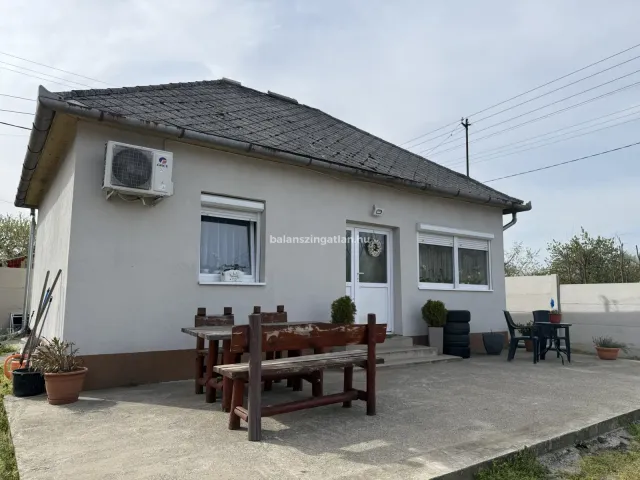 Eladó ház Nyíregyháza, Oros 40 nm