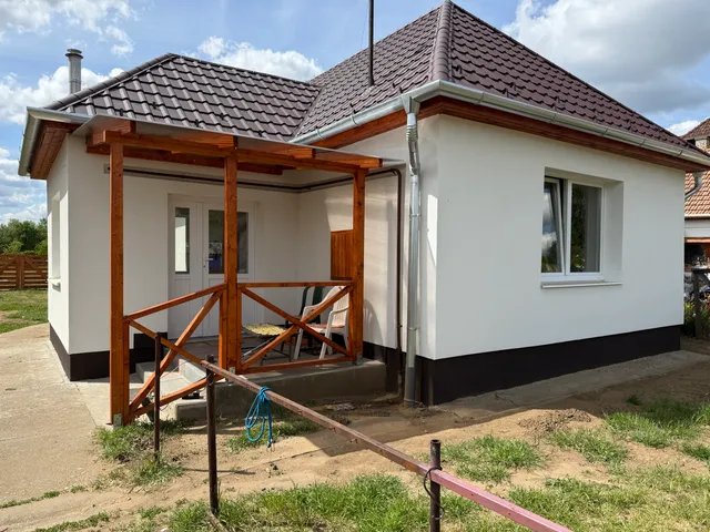 Eladó ház Nyíregyháza, Oros 65 nm