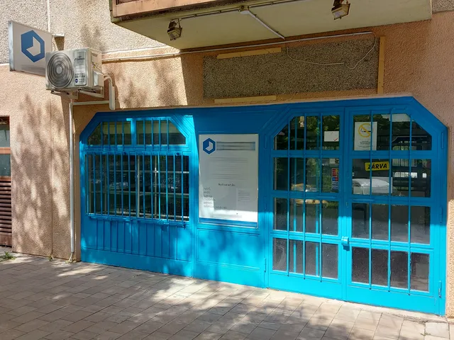 Eladó kereskedelmi és ipari ingatlan Budapest XIII. kerület, Angyalföld, Futár utca 55 nm