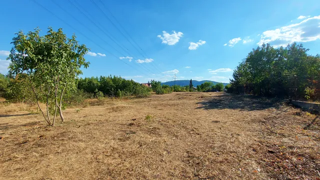 Eladó telek Budapest III. kerület, Ürömhegy, Kőpor utca 2300 nm