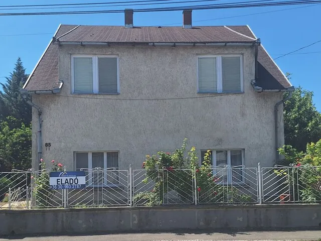 Eladó ház Győrújbarát 152 nm