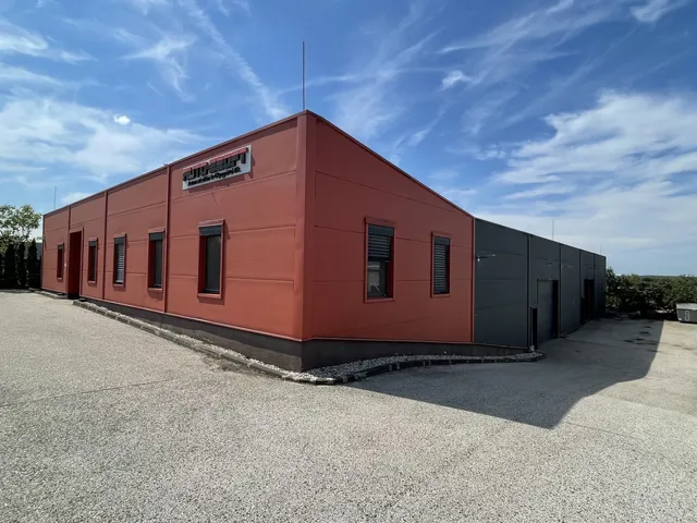 Eladó telek Győr, Ipari park 757 nm