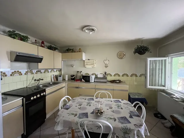 Eladó ház Gyömöre 70 nm