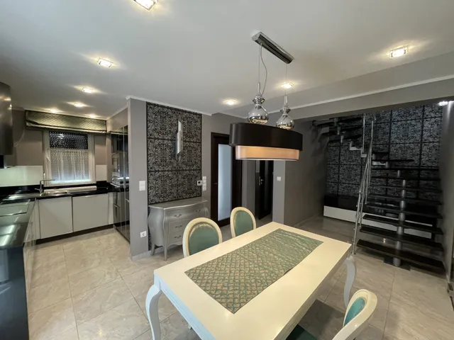 Eladó lakás Győr, Révfalu 137 nm