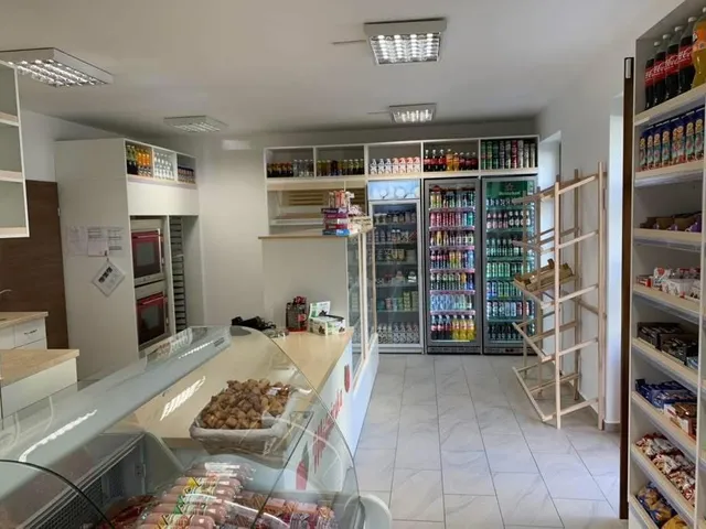 Kiadó kereskedelmi és ipari ingatlan Győr, Sziget 50 nm