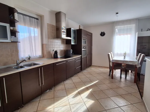 Eladó lakás Győr, Ménfőcsanak 74 nm