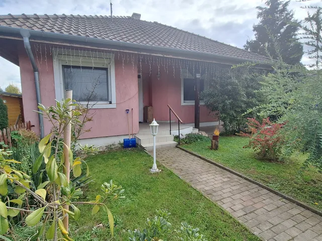 Eladó ház Vámosszabadi 90 nm