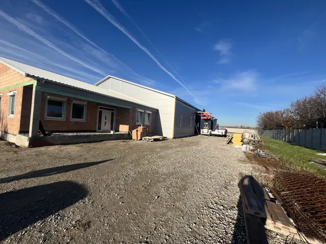 Kiadó telek Győrújbarát 1265 nm