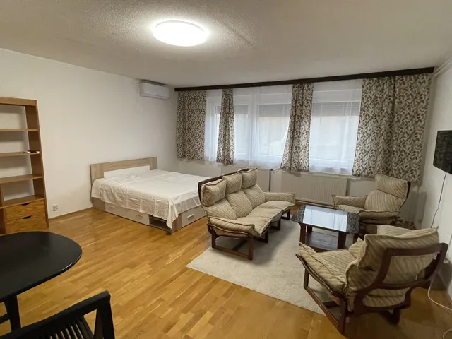 Kiadó lakás Győr, Belváros 43 nm