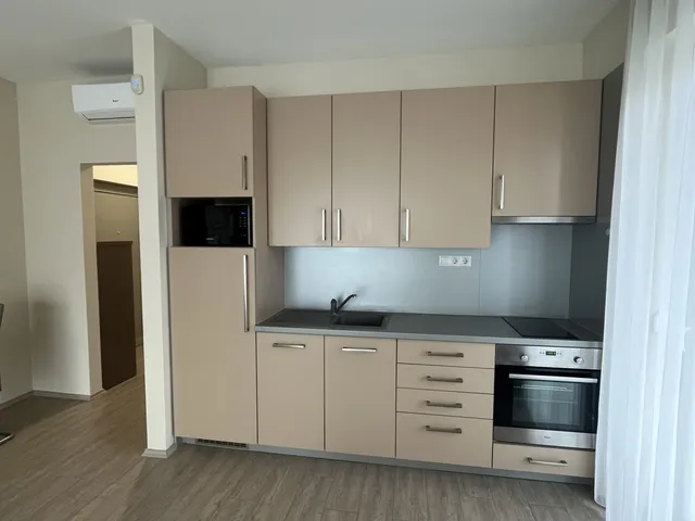 Kiadó lakás Győr, Nádorváros, Attila utca 38 nm