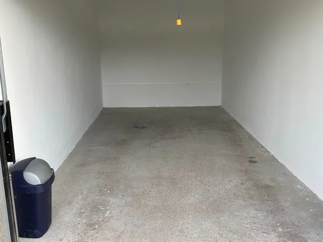 Eladó garázs Győr, Révfalu 13 nm