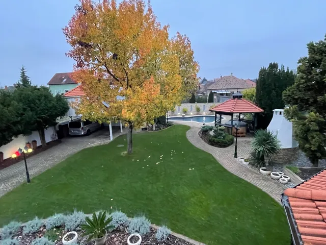 Eladó ház Győr, Kisbácsa 290 nm