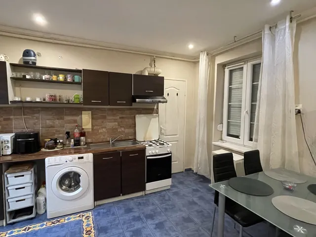 Eladó lakás Győr, Nádorváros 42 nm