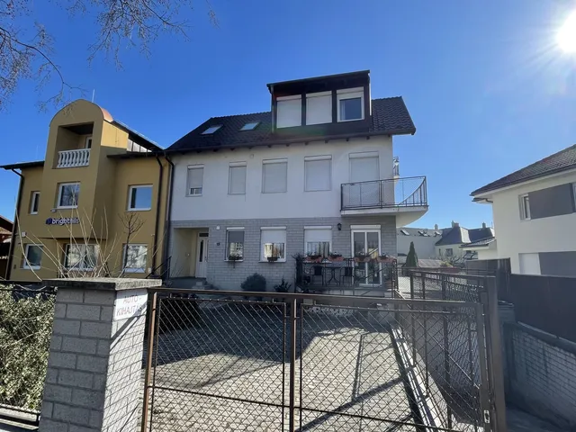 Kiadó lakás Győr, Nádorváros 72 nm