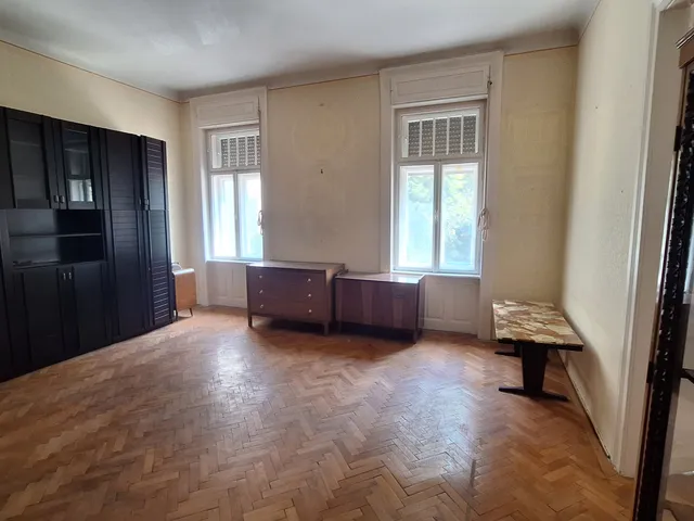 Eladó lakás Győr, Belváros 79 nm