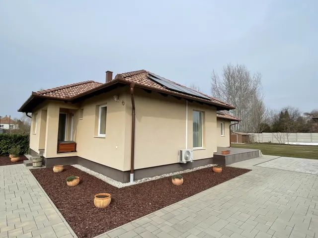 Eladó ház Vámosszabadi 120 nm