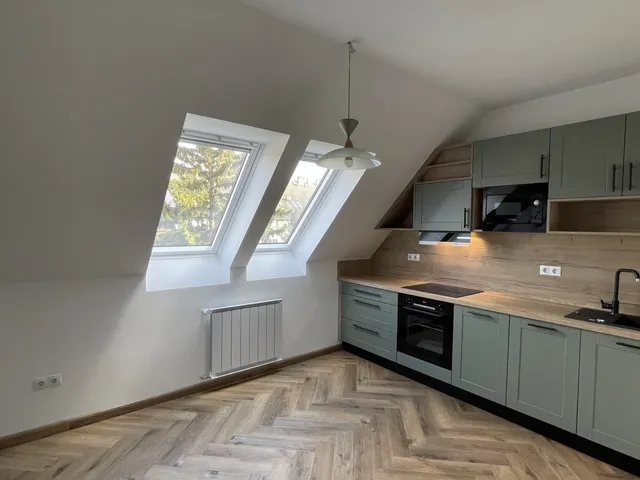 Eladó lakás Győr, Nádorváros 82 nm