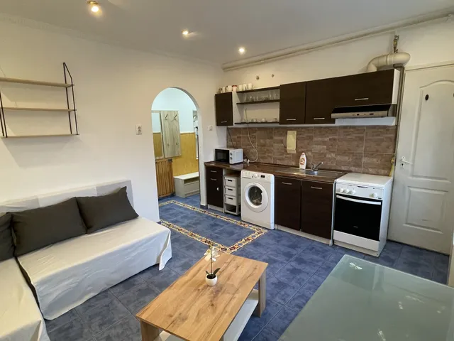 Eladó lakás Győr, Nádorváros 42 nm