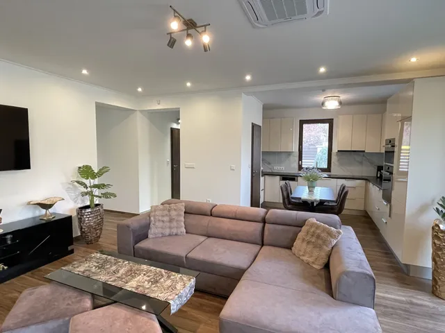 Eladó ház Győrújbarát 87 nm