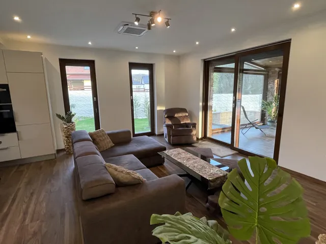 Eladó ház Győrújbarát 87 nm