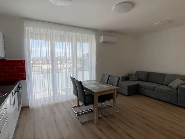 Kiadó lakás Győr 56 nm