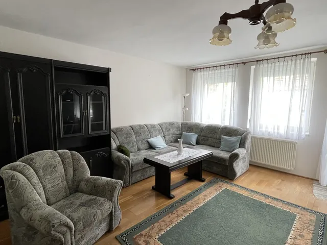 Eladó lakás Győr, Nádorváros 73 nm