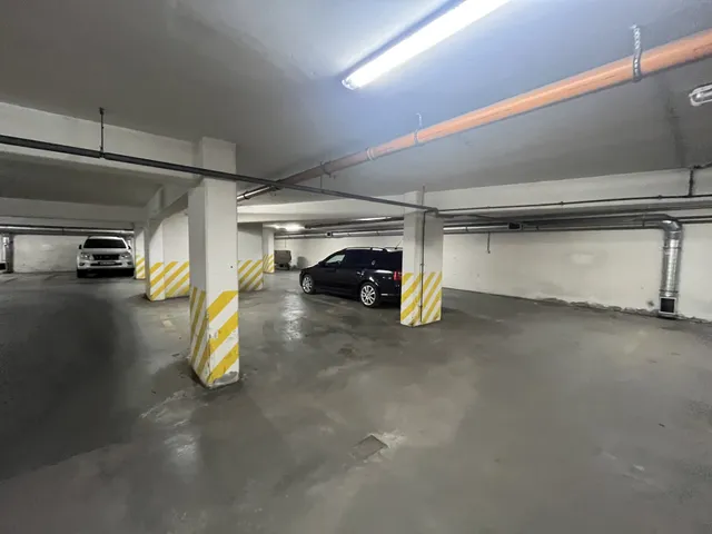 Kiadó garázs Győr, Belváros 15 nm