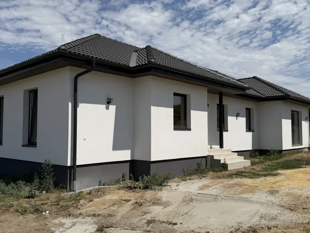 Eladó ház Felpéc 157 nm