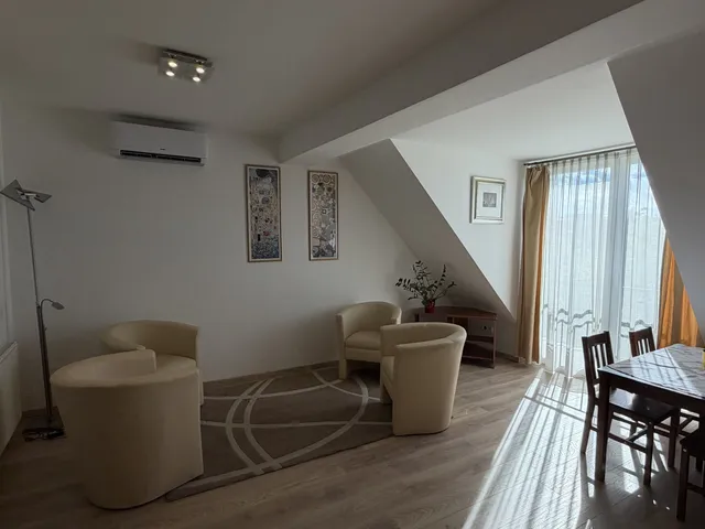Eladó lakás Győr, Nádorváros 68 nm