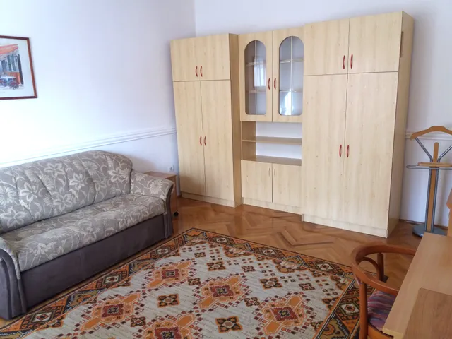 Eladó lakás Székesfehérvár, Belváros 35 nm