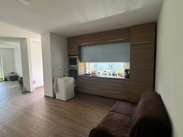 Kiadó ház Székesfehérvár, Börgönd 93 nm