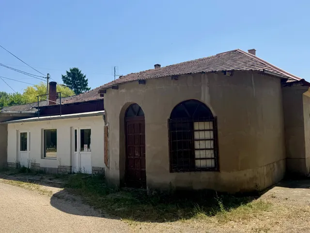 Eladó kereskedelmi és ipari ingatlan Polgárdi 115 nm