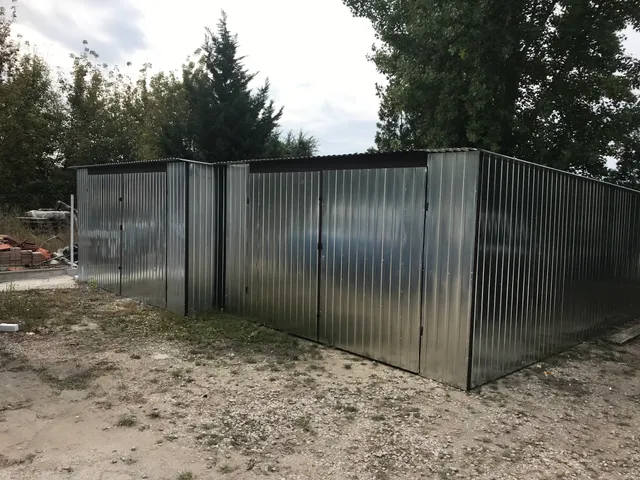 Kiadó garázs Székesfehérvár, Horvát István lakótelep 24 nm