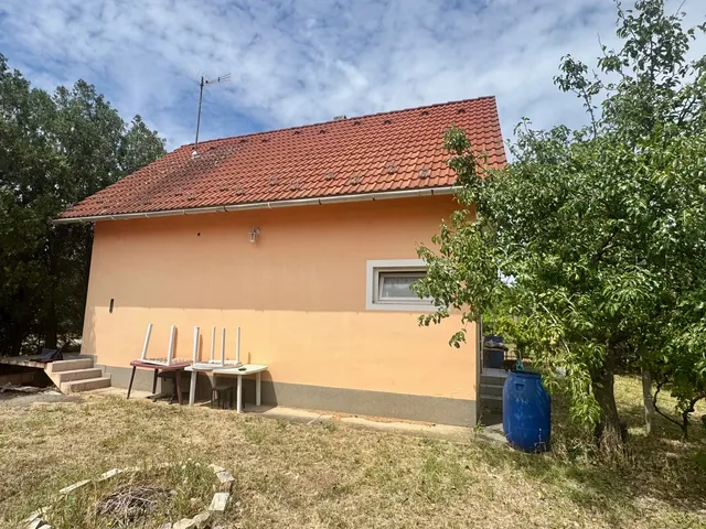 Eladó üdülő és hétvégi ház Velence, Bencehegy 60 nm