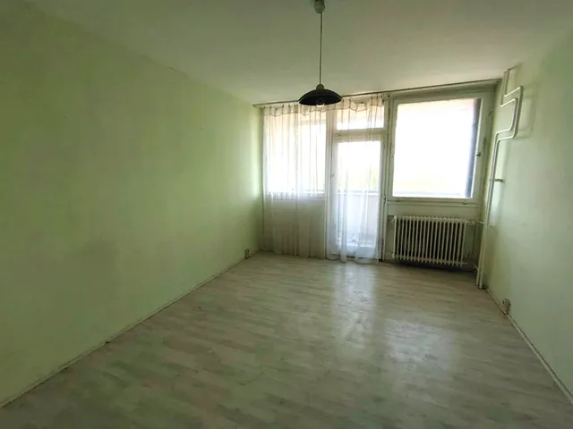 Eladó lakás Székesfehérvár, Szedreskert 32 nm