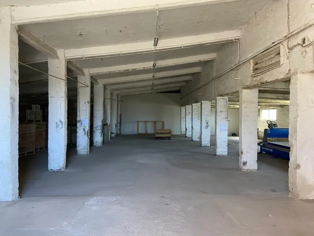 Kiadó kereskedelmi és ipari ingatlan Seregélyes 440 nm