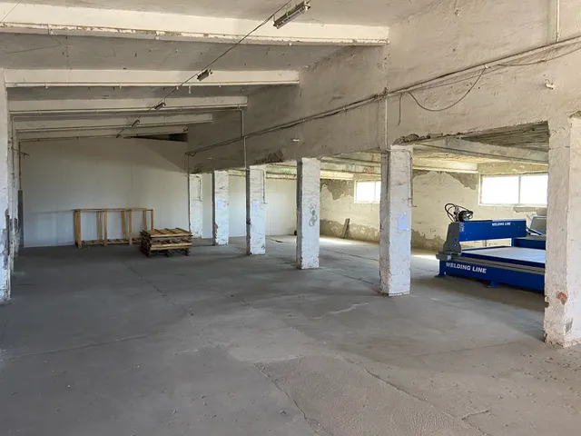 Kiadó kereskedelmi és ipari ingatlan Seregélyes, Jánosmajor 440 nm