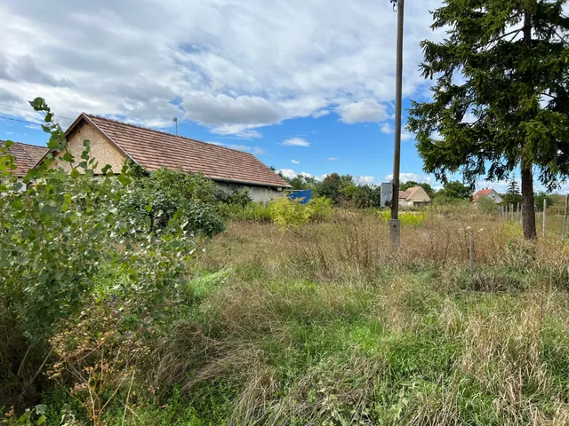 Eladó telek Zámoly, Petőfi Sándor utca 116 858 nm