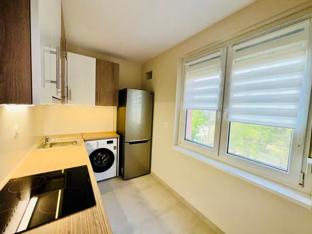 Kiadó lakás Székesfehérvár, Víziváros, Budai út 53 nm