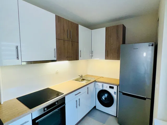 Kiadó lakás Székesfehérvár, Víziváros, Budai út 53 nm