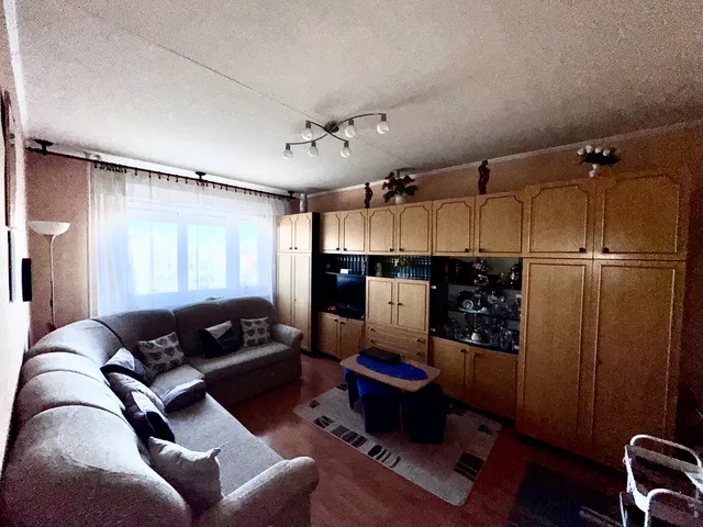 Eladó lakás Székesfehérvár, Szedreskert, Palotai út 52 nm