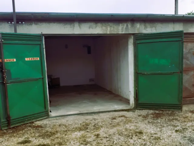 Eladó garázs Székesfehérvár, Palotaváros 18 nm