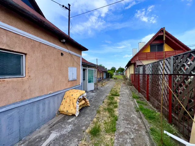 Eladó ház Székesfehérvár, Feketehegy 80 nm