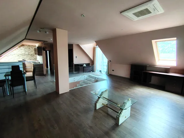 Kiadó lakás Székesfehérvár, Öreghegy 110 nm
